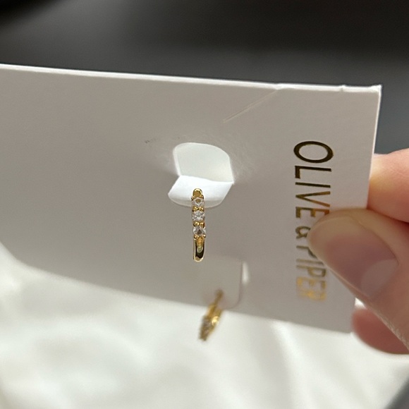 Olive & Piper 18K Gold Vermeil Taryn Hoops - Picture 5 of 8